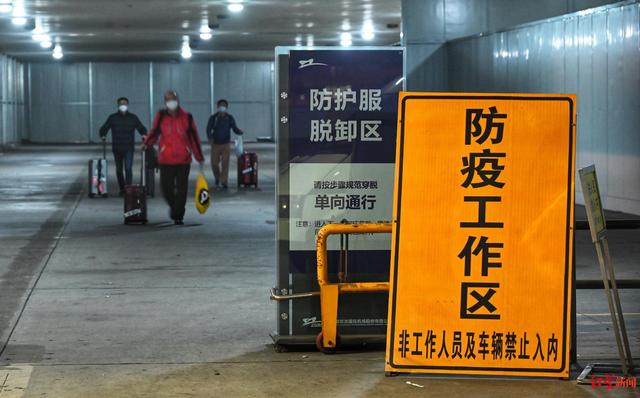 “乙类乙管”实施！成都机场专班凌晨撤销，直击“最后一岗”