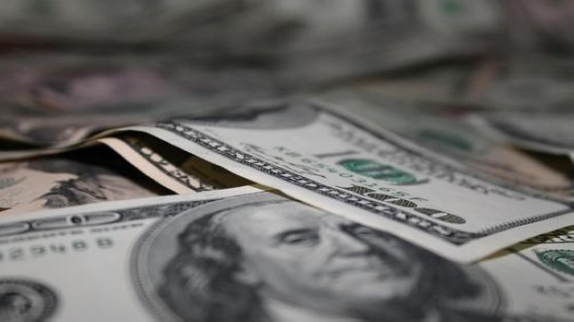 报告：去年全球科技产业融资几近腰斩，但这些赛道在逆势而上