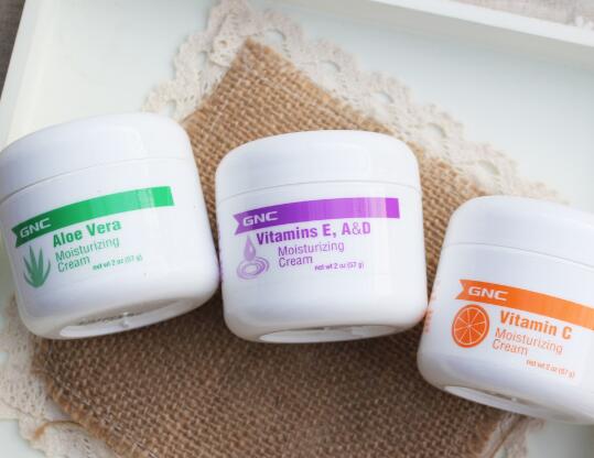 {線上賭場}(冬天乳液和霜二选一还是都要用)