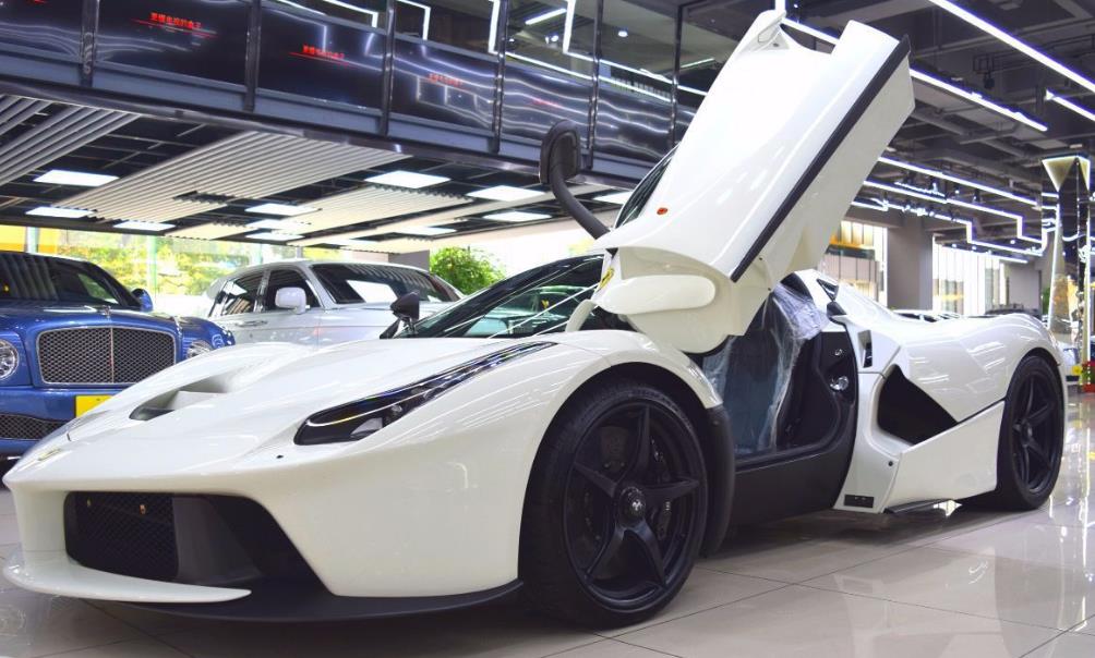 {21點}(玛莎拉蒂车型报价图片) {21點}(玛莎拉蒂车型报价图片)