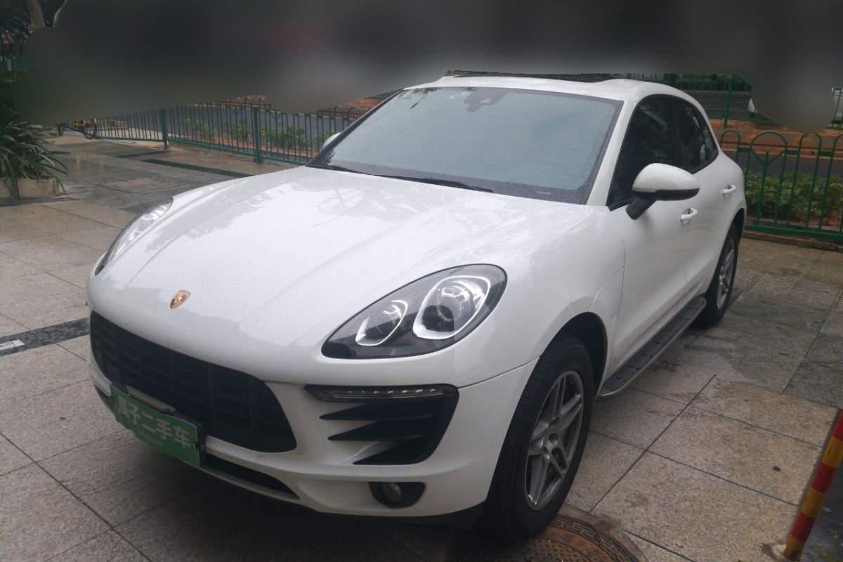 {賭馬}(suv保时捷suv车型大全)